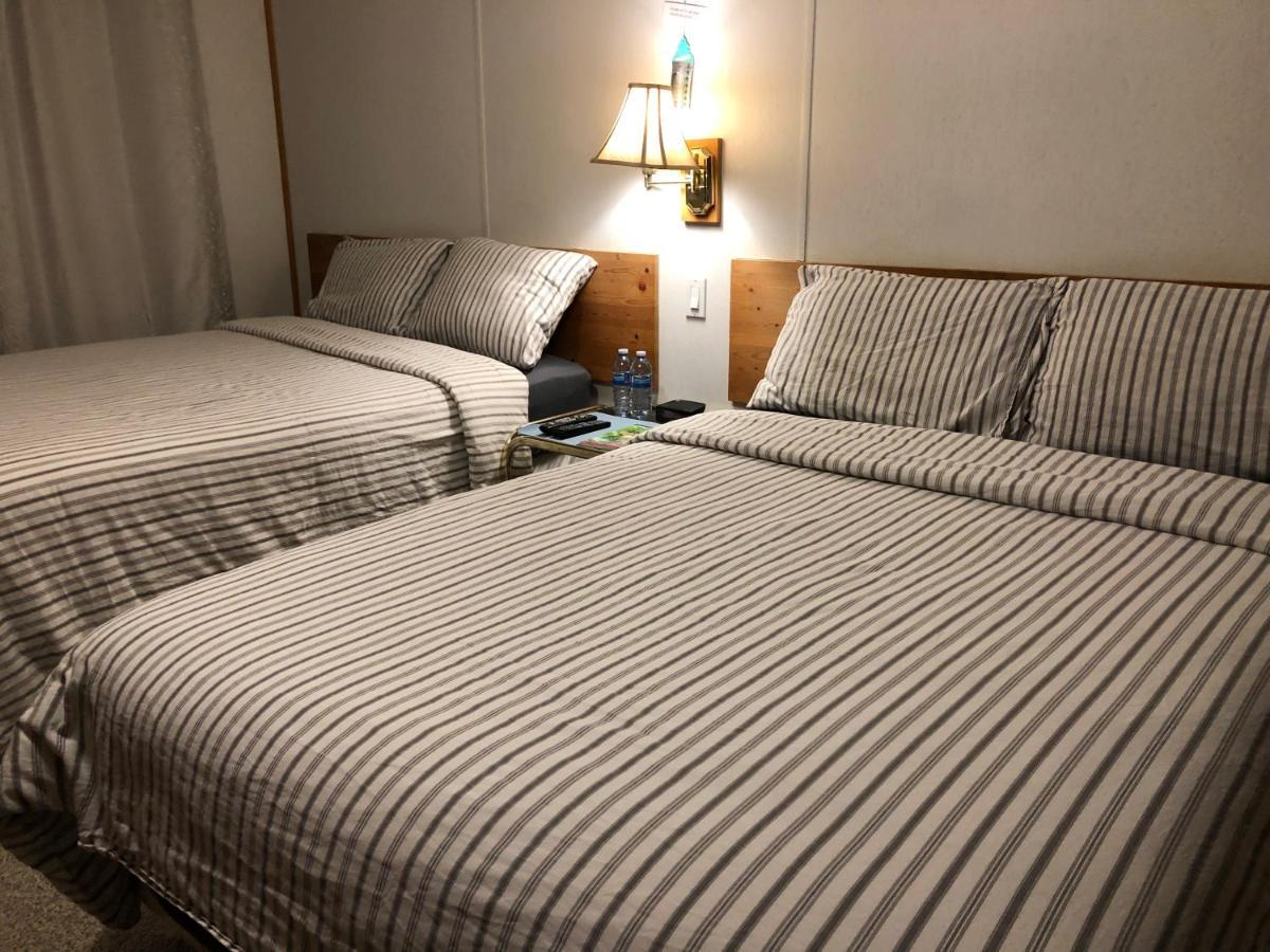 Alpine Motel 로키마운틴 하우스 외부 사진